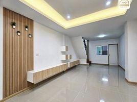 2 Schlafzimmer Villa zu verkaufen im Loet Ubon 4 Village, Lat Phrao, Lat Phrao