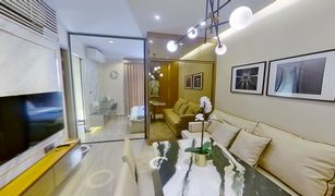 1 Bedroom Condo for sale in Khlong Tan Nuea, Bangkok Rhythm Ekkamai