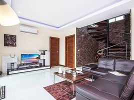 3 Schlafzimmer Villa zu vermieten in Phelachay Market, Huai Yai, Huai Yai