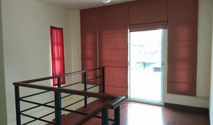 Khlong Tan Nuea, ဘန်ကောက် တွင် 3 အိပ်ခန်းများ အိမ် ရောင်းရန်အတွက်