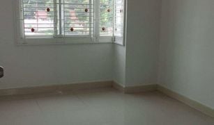 3 Bedrooms Townhouse for sale in Thap Yao, Bangkok Baan Pisan Ladkrabang