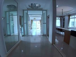 3 Schlafzimmer Villa zu verkaufen im Sirinhouse Bangna, Bang Bo, Bang Bo