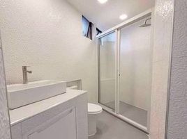 3 Schlafzimmer Appartement zu vermieten im President Park Sukhumvit 24, Khlong Tan