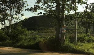 Земельный участок, N/A на продажу в Пак Нам Пран, Хуа Хин 