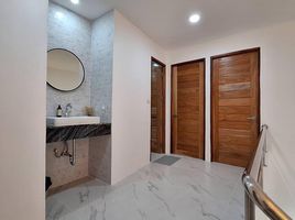 3 Bedroom Townhouse for sale in Surat Thani, Maenam, Koh Samui, Surat Thani