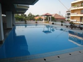 1 Bedroom Condo for rent at P.W.T Mansion, Khlong Toei