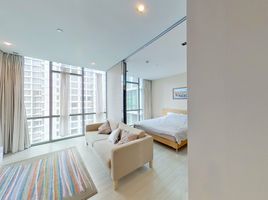 1 спален Кондо в аренду в The Room Sukhumvit 21, Khlong Toei Nuea