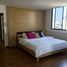 2 Schlafzimmer Appartement zu vermieten im Supalai Place, Khlong Tan Nuea