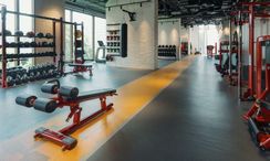 Fotos 2 of the Fitnessstudio at Kimpton Maa-Lai Bangkok