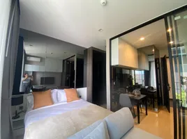 1 Bedroom Apartment for rent at Noble Around Ari, Sam Sen Nai