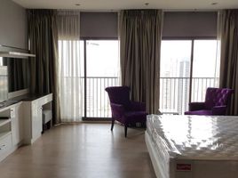 3 Bedroom Condo for rent at Noble Remix, Khlong Tan