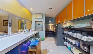4 Bedrooms Shophouse for sale in Suthep, Chiang Mai 