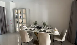北榄府 Bang Kaeo V Compound Bangna - Srinakarin 2 卧室 屋 售 