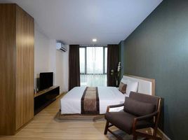 1 Schlafzimmer Appartement zu vermieten im Ramada by Wyndham Ten Ekamai Residences, Phra Khanong Nuea