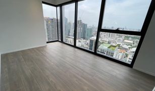 2 Bedrooms Condo for sale in Si Lom, Bangkok The Lofts Silom