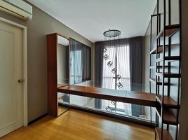 1 Bedroom Apartment for sale at Villa Asoke, Makkasan