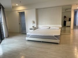 3 Schlafzimmer Wohnung zu vermieten im Baan Suanpetch, Khlong Tan Nuea