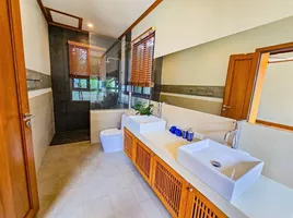 3 Schlafzimmer Villa zu vermieten in Phuket, Rawai, Phuket Town, Phuket