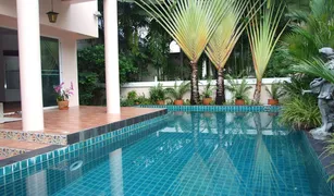 曼谷 Khlong Tan Nuea 4 卧室 屋 售 