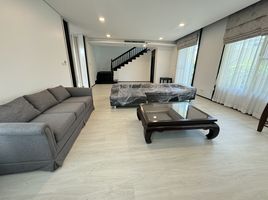 4 Bedroom Villa for rent at Baan Thepkamol, Bang Kapi, Huai Khwang, Bangkok