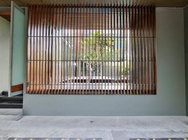 6 Schlafzimmer Haus zu vermieten in Crystal Design Center (CDC), Khlong Chan, Lat Phrao