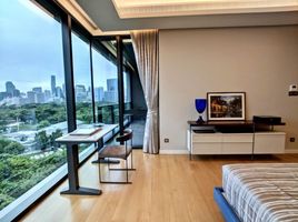 1 Bedroom Condo for rent at Sindhorn Tonson , Lumphini