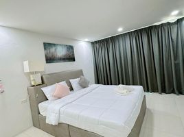 3 Bedroom Apartment for sale at Club Royal, Na Kluea