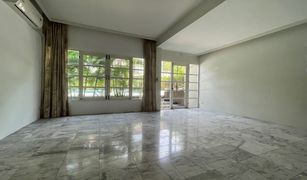 3 chambres Maison de ville a vendre à Khlong Tan Nuea, Bangkok Tara mansion