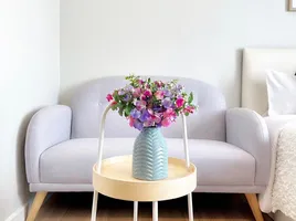 Studio Apartment for rent at Metro Sky Wutthakat, Talat Phlu, Thon Buri, Bangkok