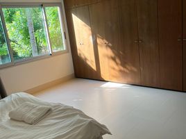 3 Schlafzimmer Reihenhaus zu vermieten im Baan Yamu Residences, Pa Khlok