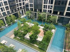 在The Reserve Sukhumvit 61租赁的2 卧室 公寓, Khlong Tan Nuea