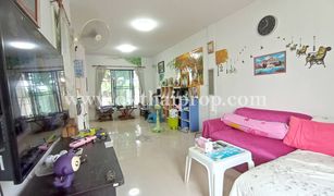 Таунхаус, 3 спальни на продажу в Bang Bua Thong, Нонтабури The Villa Bangbuathong