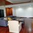 2 Schlafzimmer Wohnung zu vermieten im Baan Somthavil, Lumphini, Pathum Wan