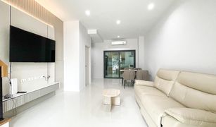 3 Bedrooms Townhouse for sale in Bang Phueng, Samut Prakan Baan Klang Muang Sathorn - Suksawat