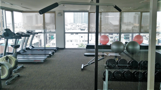 3D视图 of the Fitnessstudio at Le Luk Condominium