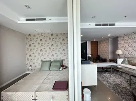 2 Bedroom Condo for sale at The River by Raimon Land, Khlong Ton Sai