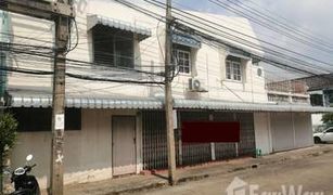 2 Bedrooms Townhouse for sale in Nong Khang Phlu, Bangkok Lak Song Niwet Village