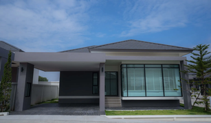 2 Bedrooms House for sale in Maenam Khu, Rayong The Village 5