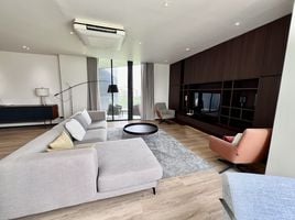 3 Bedroom Condo for rent at Raveevan Space, Khlong Tan