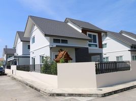 4 Bedroom Villa for sale at Thanakrit House, San Pu Loei