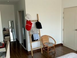 1 Schlafzimmer Wohnung zu verkaufen im D65 Condominium, Phra Khanong Nuea, Watthana