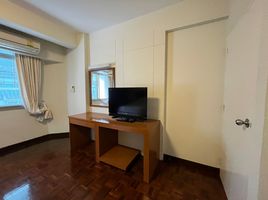 2 Schlafzimmer Appartement zu vermieten im Karolyn Court, Lumphini