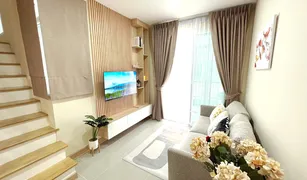 2 Bedrooms Townhouse for sale in Samrong Nuea, Samut Prakan Golden Neo Sukhumvit Lasalle