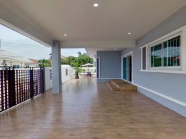 3 Bedroom Villa for sale at Baan Klang Muang 88, Thap Tai