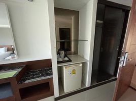 Studio Appartement zu vermieten im Nice Residence, Khlong Tan Nuea, Watthana