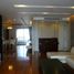 3 Schlafzimmer Wohnung zu vermieten im Saichol Mansion, Bang Lamphu Lang, Khlong San