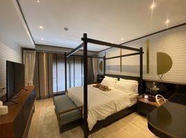 1 Schlafzimmer Appartement zu vermieten im Noble Above Wireless Ruamrudee, Lumphini, Pathum Wan