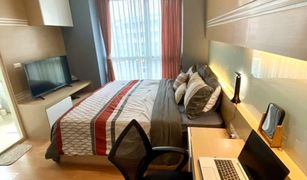 2 Bedrooms Condo for sale in Chantharakasem, Bangkok Life at Ratchada Condominium