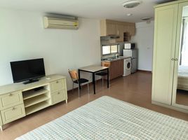 Studio Apartment for rent at Plus 38 Hip , Phra Khanong