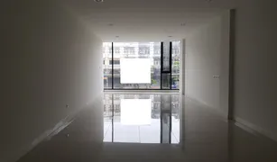 4 Bedrooms Shophouse for sale in Suan Luang, Bangkok The Master Sukhumvit - Onnut
